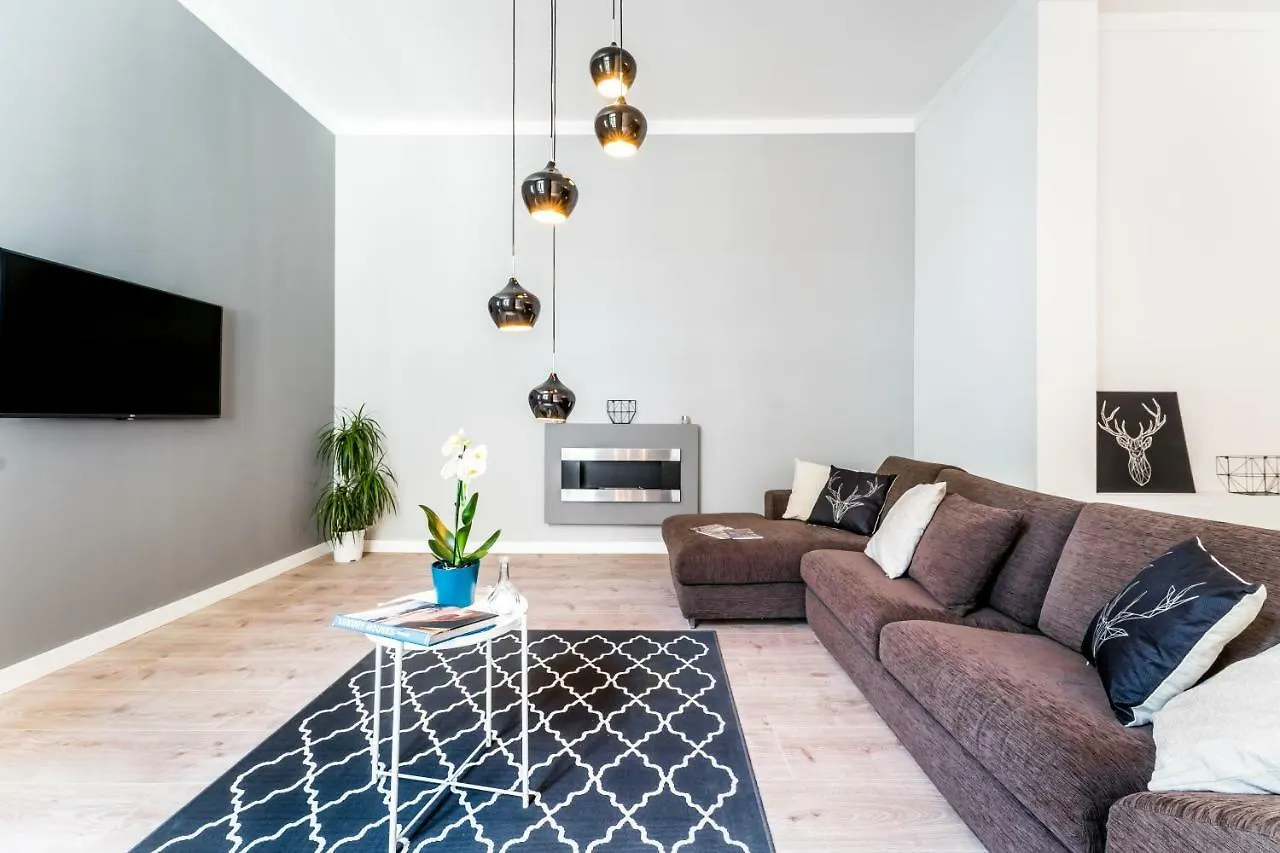 Regi Highrise Oasis Apartment Budapest Ungarn