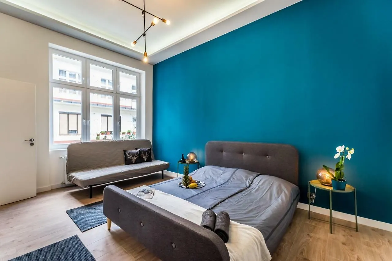 Regi Highrise Oasis Apartment Budapest